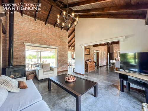 Casa En Venta Club De Campo La Ranita Manzanares Open Door