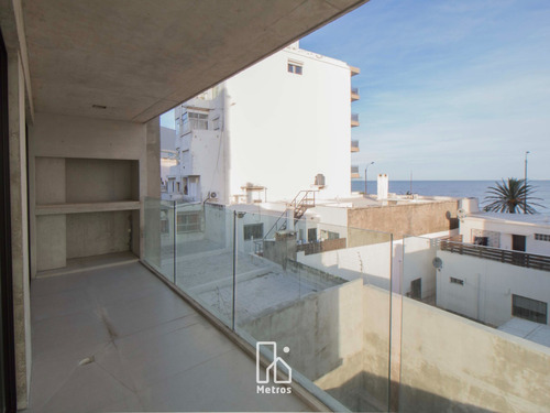 Venta Apartamento 2 Dormitorios - Terraza Vista Al Mar  + Parrillero - Gje