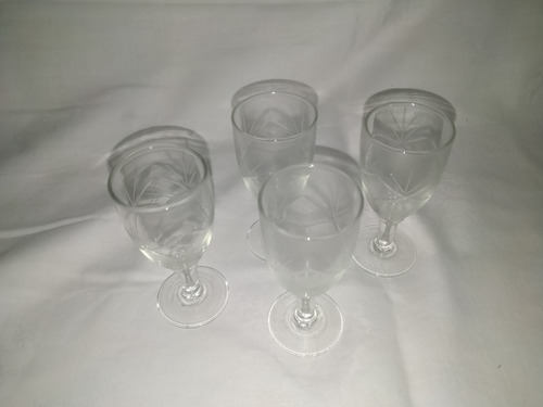 Copas Pequeñas De Licor De Vidrio Labrado Oval X4