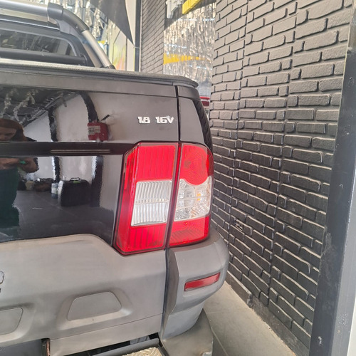 Fiat Strada Fiat Strada Adventure 1.8 16V Dualogic (Flex) (Cabine Dupla)