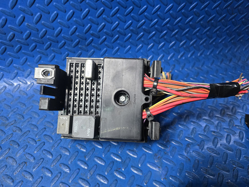 Caja De Fusibles Pontiac Grand Prix 3.8 Litros 2006 (Usado)