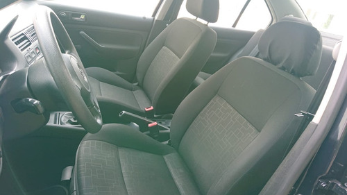 Imagen 11 de 15 de Volkswagen Jetta Clasico 2.0 Cl Aire T/m 2014