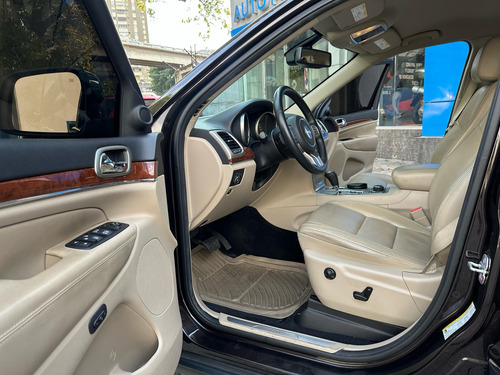 Jeep Grand Cherokee Sport Wagon 2013