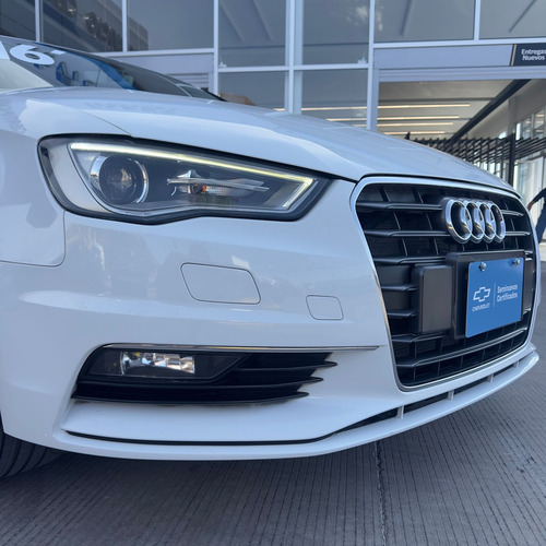 Audi A3 1.8 Sedán Ambiente At