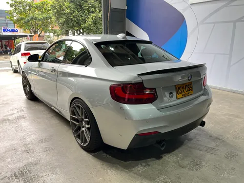 BMW M235i 3.0 M235i Coupe performance