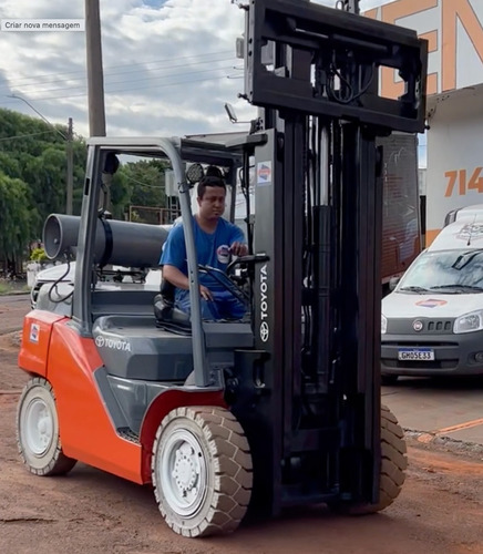 Empilhadeira Toyota 8fgn40 4t Triplex Desl 2015 Revisada
