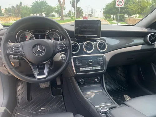 Mercedes-Benz Clase CLA 1.6 200 Cgi Sport At