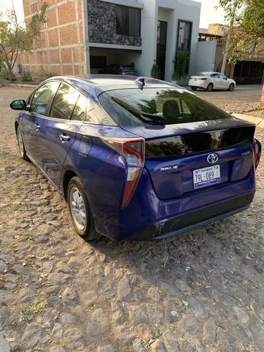 Toyota Prius 1.8 Premium Cvt