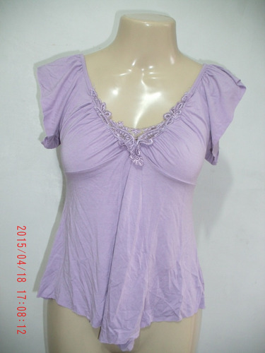 Linda Blusa C/ Detalhe De Renda -esotérica      -    Tam:  M