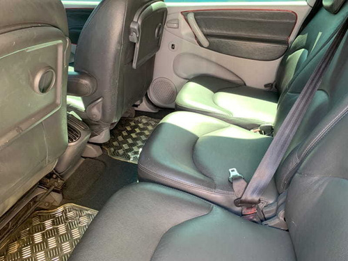 Imagem 8 de 8 de Citroen Xsara Picasso Exclusive 2.0 16v 4p Aut. 2007