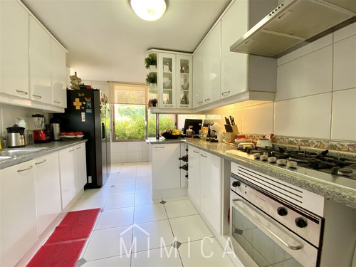 Departamento En Venta De 4 Dorm. En Vitacura