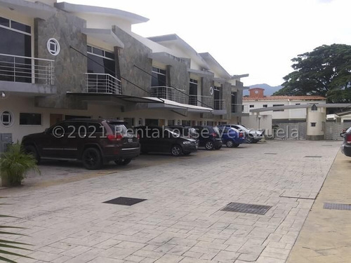 Imagen 3 de 23 de Townhouse En Manantial Conjunto Exvlusivo 0412-3640584