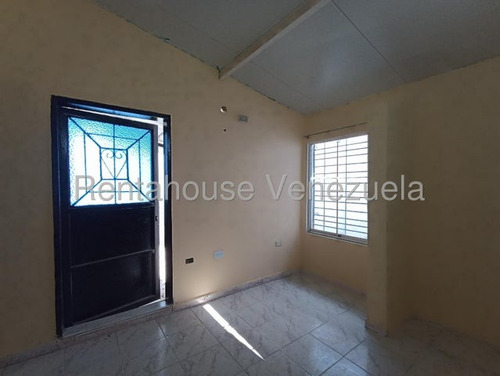 Alquiler Casa Urb El Bosque Cagua Gjg 25-15059
