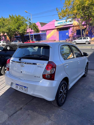 Imagen 7 de 8 de Toyota Etios 1.5 Sedan 4 P Xls At Ok Up