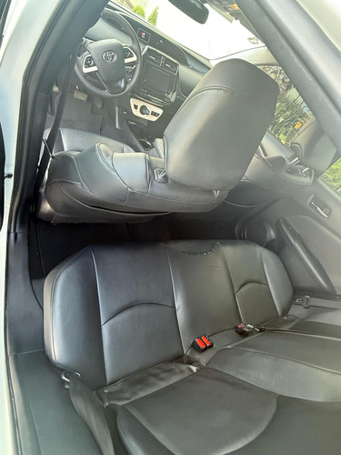 Toyota Prius 1.8 Premium Cvt