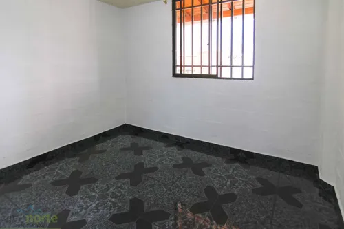 Casa En Venta En Casa De Dos Niveles Estacion Primera. Cod V12850