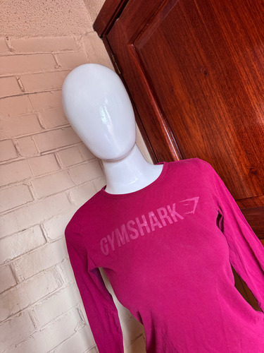 Playera Deportiva Gymshark Vino Talla S (Usado)