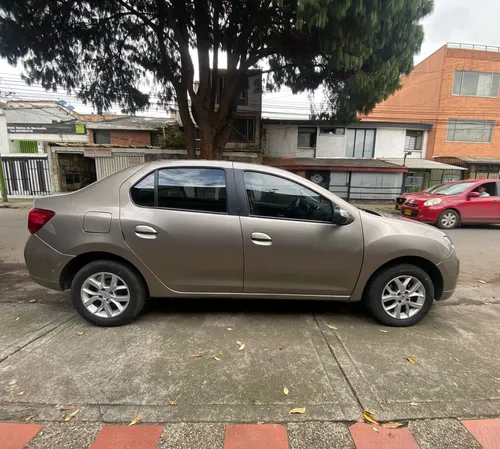 Renault Logan 1.6 Privilege / Intens