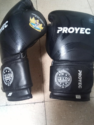 Guantes Proyec Kick Boxing 10oz Federacion Argentina. Wako