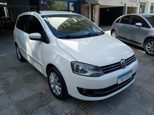 Volkswagen Suran 1.6 Imotion Highline 11d 2012