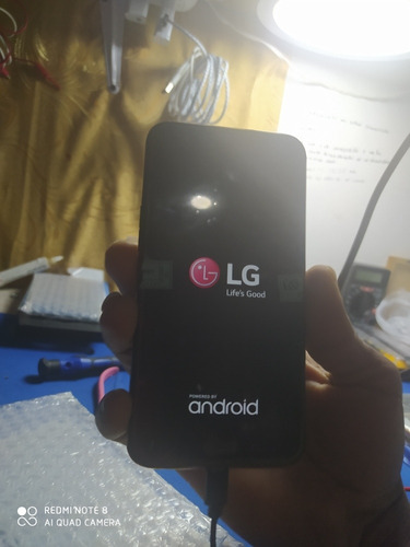 LG K10 Negro Semi Nuevo Liberado (Reacondicionado)