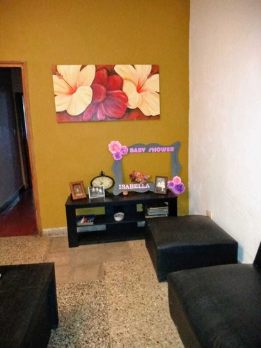 Imagen 6 de 8 de General Paz Venta Casa 3 Dormitorios, 2 Baño