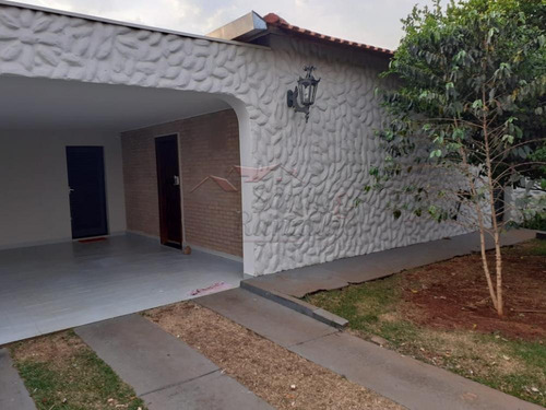 Imagem 2 de 10 de Casas - Ref: V20402