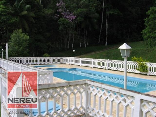Imagem 4 de 15 de Chácara Com Piscina - 23