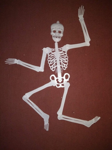Imagen 2 de 4 de Guirnalda Colgante Calavera Esqueleto Plastico Halloween