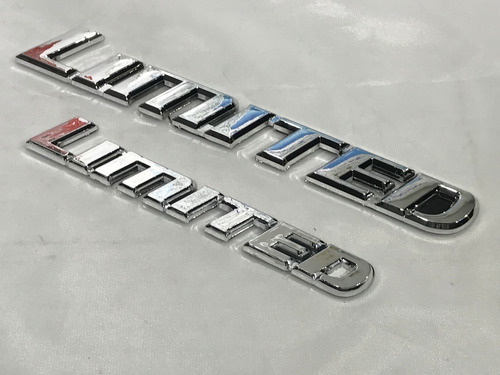 Sticker Adhesivo Insignia Limited Tuning Auto.x1 Grands L214 (Usado)