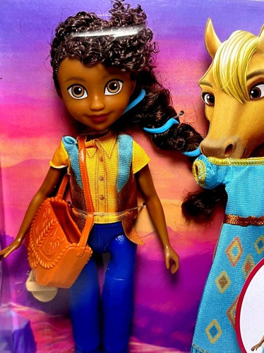 Boneca Menina Pru Morena Negra - Acompanha Vestido Adicional Bolsa E Acessório - Spirit Untamed Cavalgando Livre - Dreamworks - Mattel Brinquedos