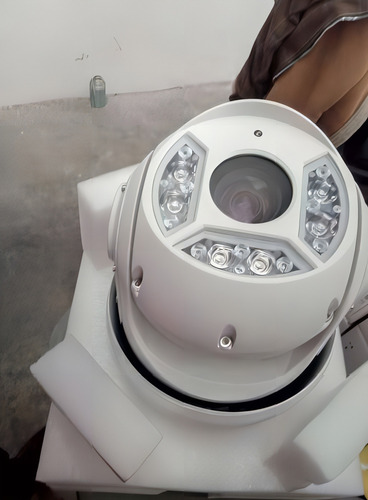 Câmera de segurança Dahua SD6C230U-HNI Pro com resolução 2MP