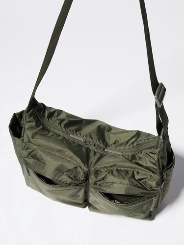 Bolso Con Bolsillo Uniqlo Nuevo Original Verde Oscuro