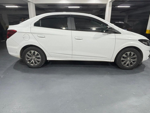Chevrolet Onix Plus Joy Black