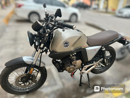 Rocketman 250cc Año 2021 Color Gris Todo Pagado.