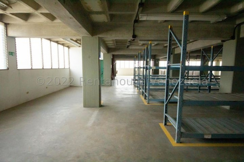 Imagen 6 de 13 de Livy Ramírez Alquila Galpón En Boleíta Norte Mls #23-13310