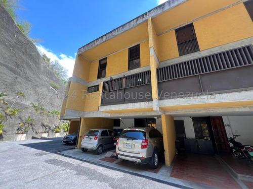 Townhouse En Venta En Lomas De Prados Del Este 