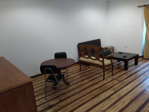 Imagen 3 de 5 de Suite Amoblada, Barrio La Loma Grande, Centro De Quito.