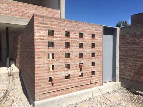 Venta Duplex 3 Dormitorios En Centenario