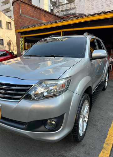 Toyota Fortuner 2.7l 4x2