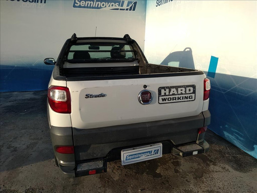 Imagem 6 de 13 de Strada 1.4 Mpi Hard Working Cs 8v Flex 2p Manual