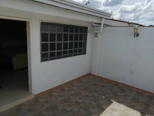 Imagen 12 de 19 de Thown House Urb. Villas Del Sol (marco Valencia 04243431163)