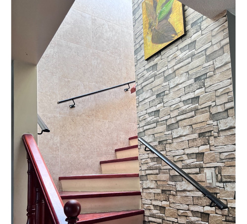 Casa Recien Remodelada, Cuenta Con Todos Los Servicios Basicos Y Cuenta Con Privacidad Al Tener Control De Acceso De Visitantes