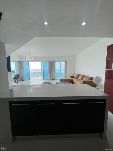 Apartamento Amueblado En Alquiler, Vista Al Mar