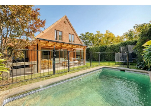 Casa En Barnechea La Cumbre