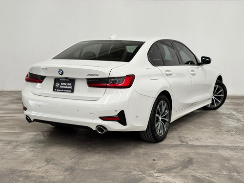 BMW Serie 3 2.0 330i Sport Line At
