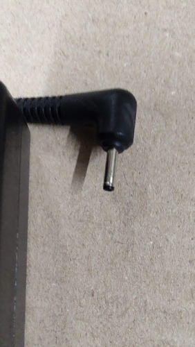 Cargador Asus 19v 1.75a/2.1a 0.7 / 2.5