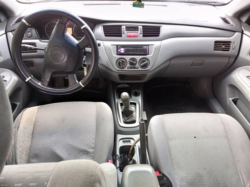 Imagen 9 de 15 de Mitsubishi Lancer Glx