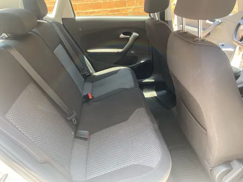 Volkswagen Vento 1.6 Highline Mt