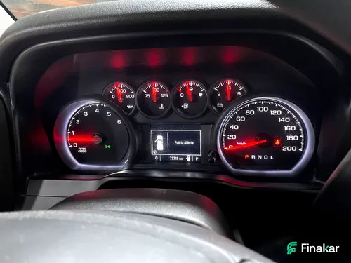 Chevrolet Silverado 4.3 V6 1500 WT Doble Cabina 4x2 At
